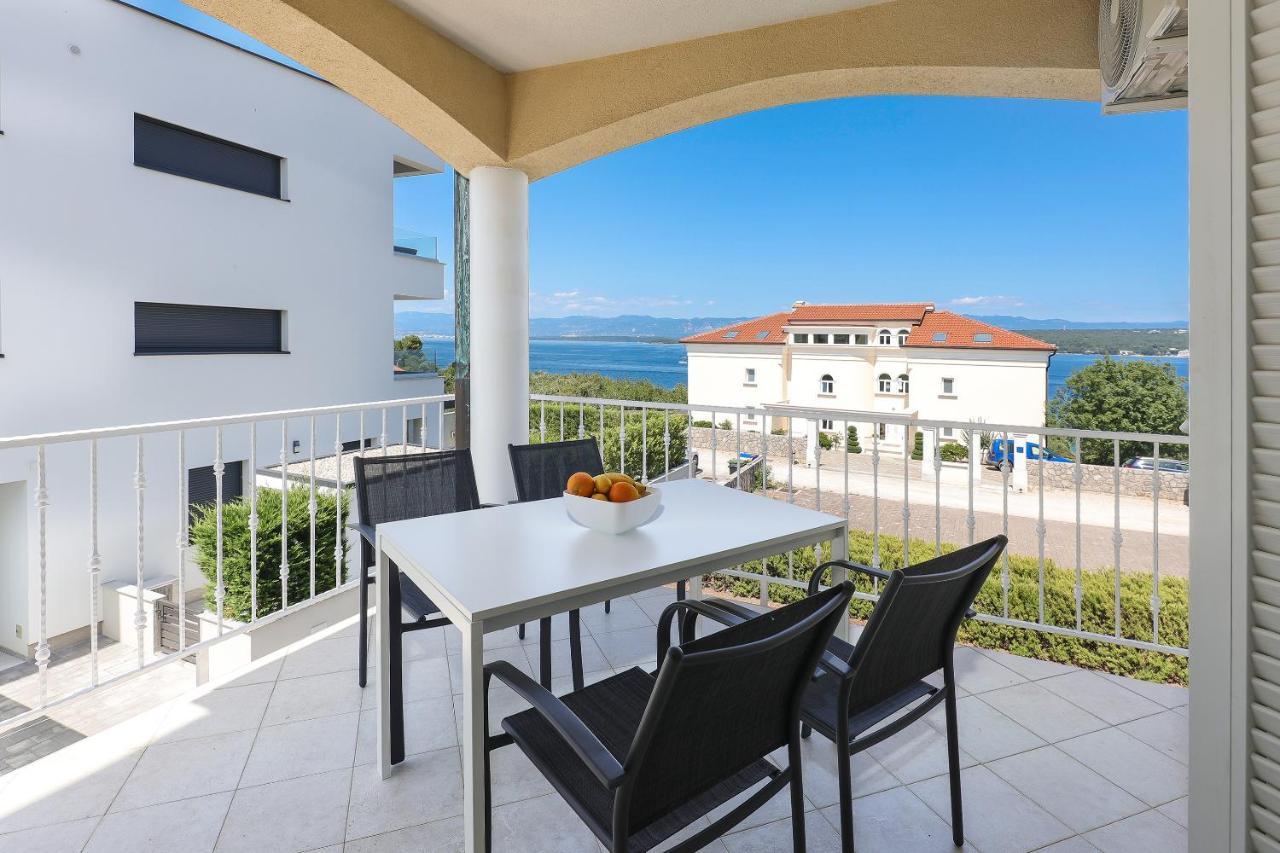 Sea View By Moro Apartment Malinska Exterior photo