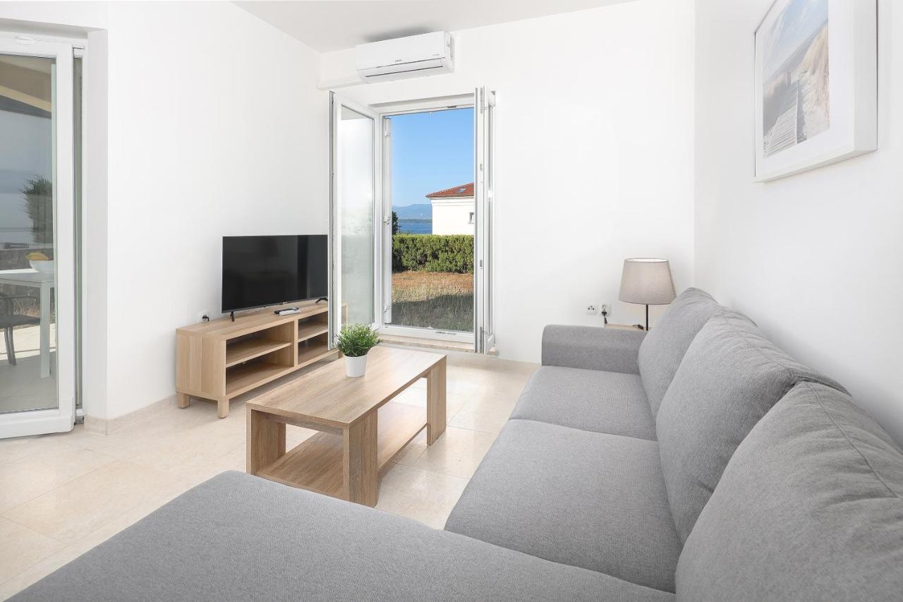 Sea View By Moro Apartment Malinska Exterior photo